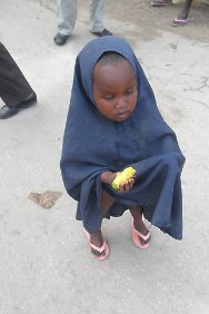 حي حمروين، مقديشو، الصومال. يعاني 11 ٪ من الأطفال دون سن الخامسة من سوء التغذية الحاد في باي وباكول.