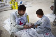 The ICRC distributes food to flood victims in Sibi district in Pakistan. 