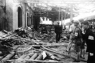 1937-1938年，中日战争期间，被炸毁的上海火车站。