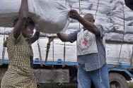 ICRC staff distribute emergency supplies to people suffering the consequences of the DRC's conflicts.