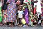 Goma. Unos 3.500 familiares (esposas e hijos) de soldados se hallaron en una posición muy vulnerable cuando las fuerzas armas se retiraron de Goma. Estas familias, que tienen pocos recursos y muchos niños pequeños que cuidar, buscaron refugio en escuelas, iglesias y familias de acogida.