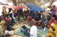 Mangaïzé, municipio de Tondikwindi, región de Tillabéry, Níger. El CICR registra los datos de los refugiados malienses y de los nigerinos repatriados a raíz de los combates armados que estallaron en el norte de Malí.