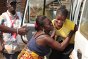 Ligaleu, Zouan-Hounien, Man, Côte d'Ivoire. Una madre abraza a su hija, tras meses de separación.