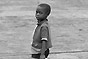 A la frontière entre le Rwanda et le Zaïre, 1994. Lors de l’exode massif de la population rwandaise fuyant les massacres, des dizaines de milliers d'enfants ont été séparés de leur famille. Le CICR a lancé une gigantesque opération pour enregistrer les enfants non accompagnés dans tous les pays alentours, pour retrouver leurs familles et rétablir le contact. Ainsi, entre 1994 et 1998, 48 000 enfants ont été réunis avec un membre de leur famille au Rwanda. 