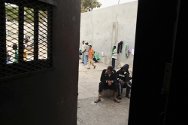 Триполи, Ливия. Люди, оказавшиеся под стражей, в связи с недавним конфликтом. 