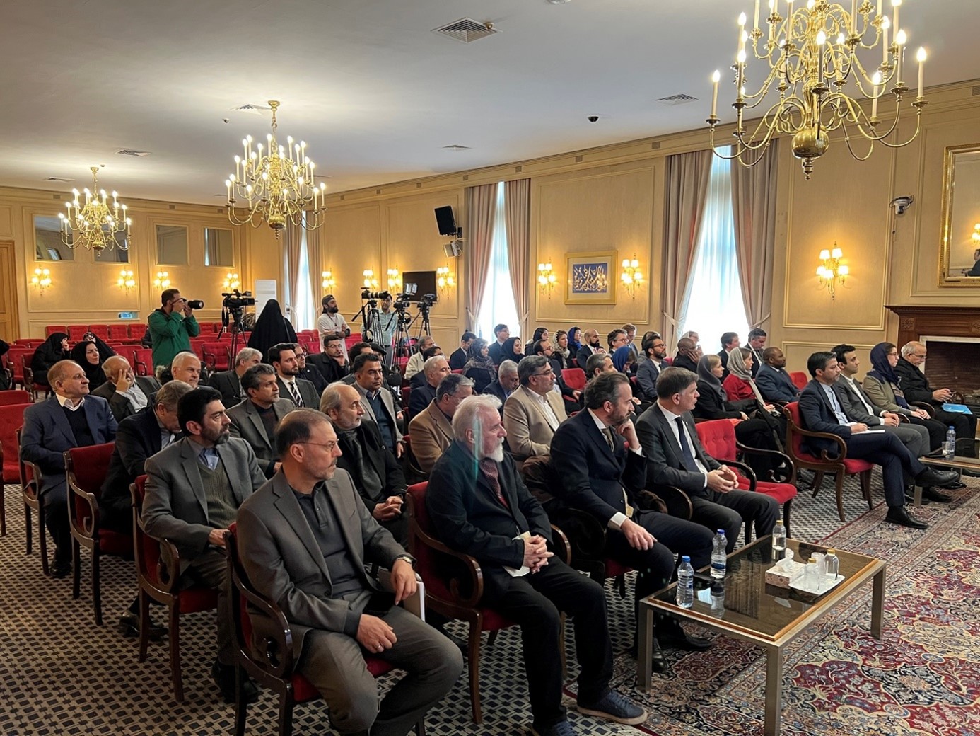 Iran-photo-exhibition-geneva-conventions-commemoration-2