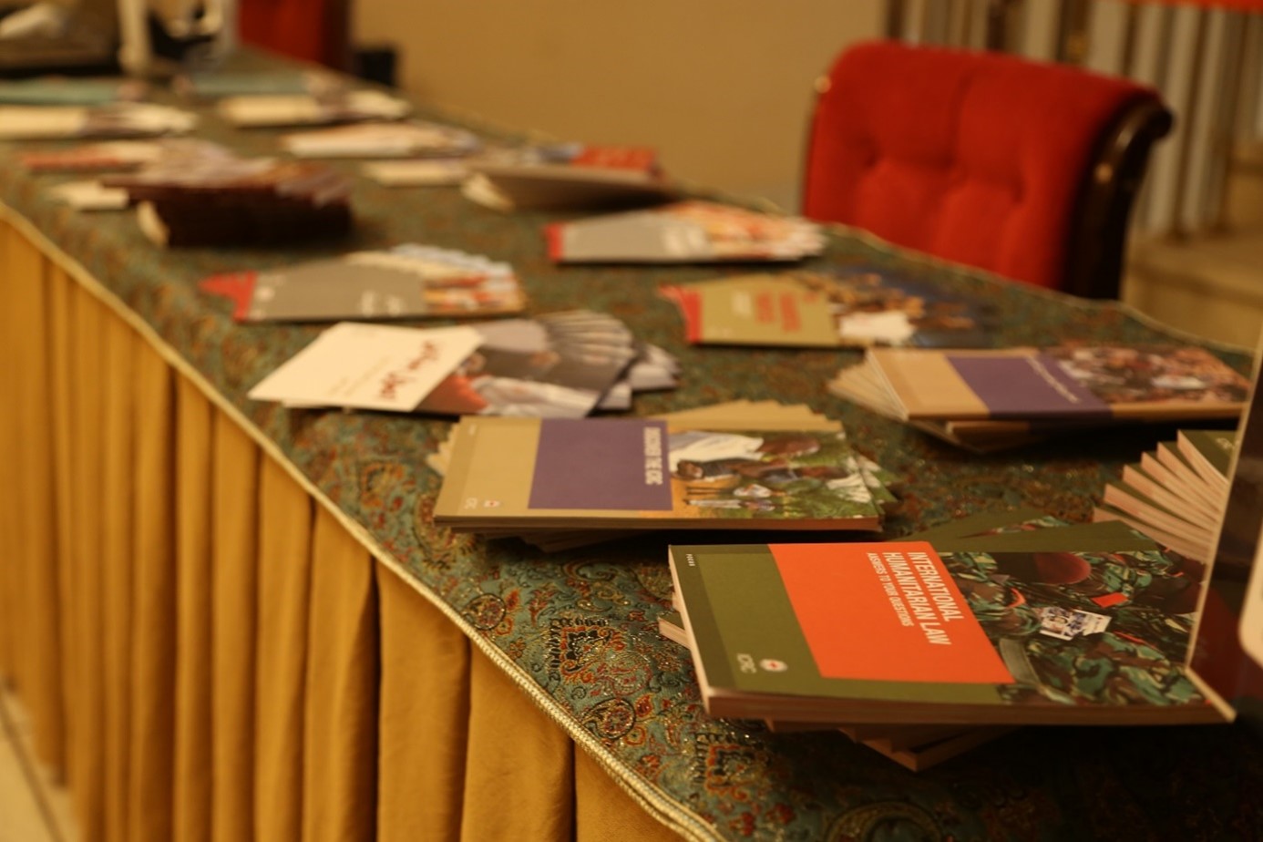 Iran-photo-exhibition-geneva-conventions-commemoration-7