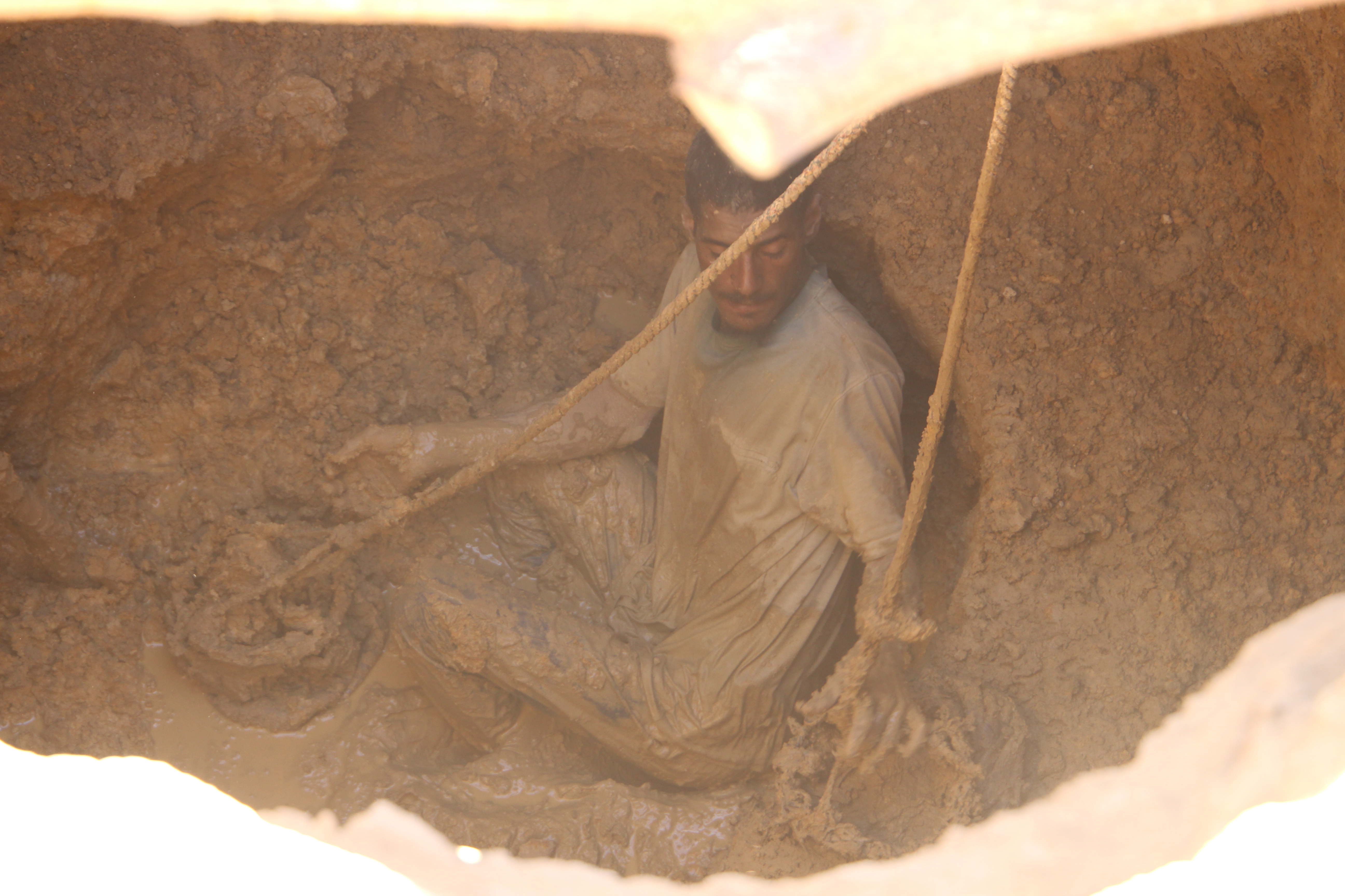 Construction d'un puit artisanal pour abreuver les troupeaux