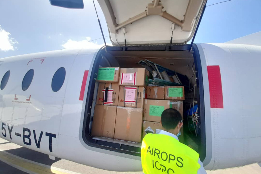 Etiópia: voo de ajuda do CICV leva material médico para Tigray