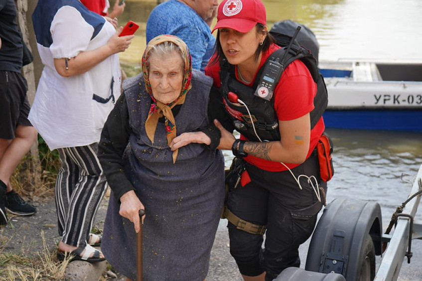 新卡霍夫卡大坝：红十字国际委员会开展应对行动 提供供水和医疗援助