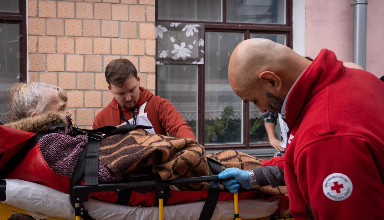 ICRC Health care providers with patient