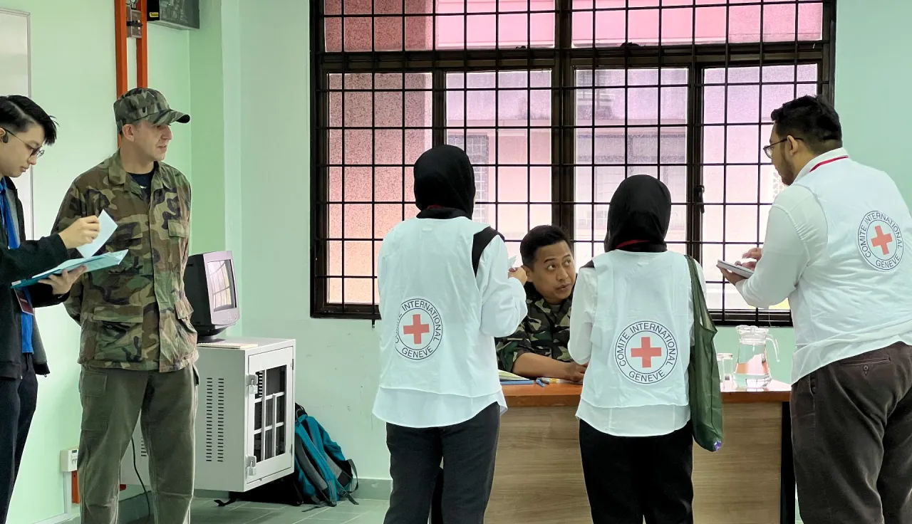 At the International Islamic University of Malaysia in Kuala Lumpur, the ICRC co-organizes the 7th national role-playing competition in IHL