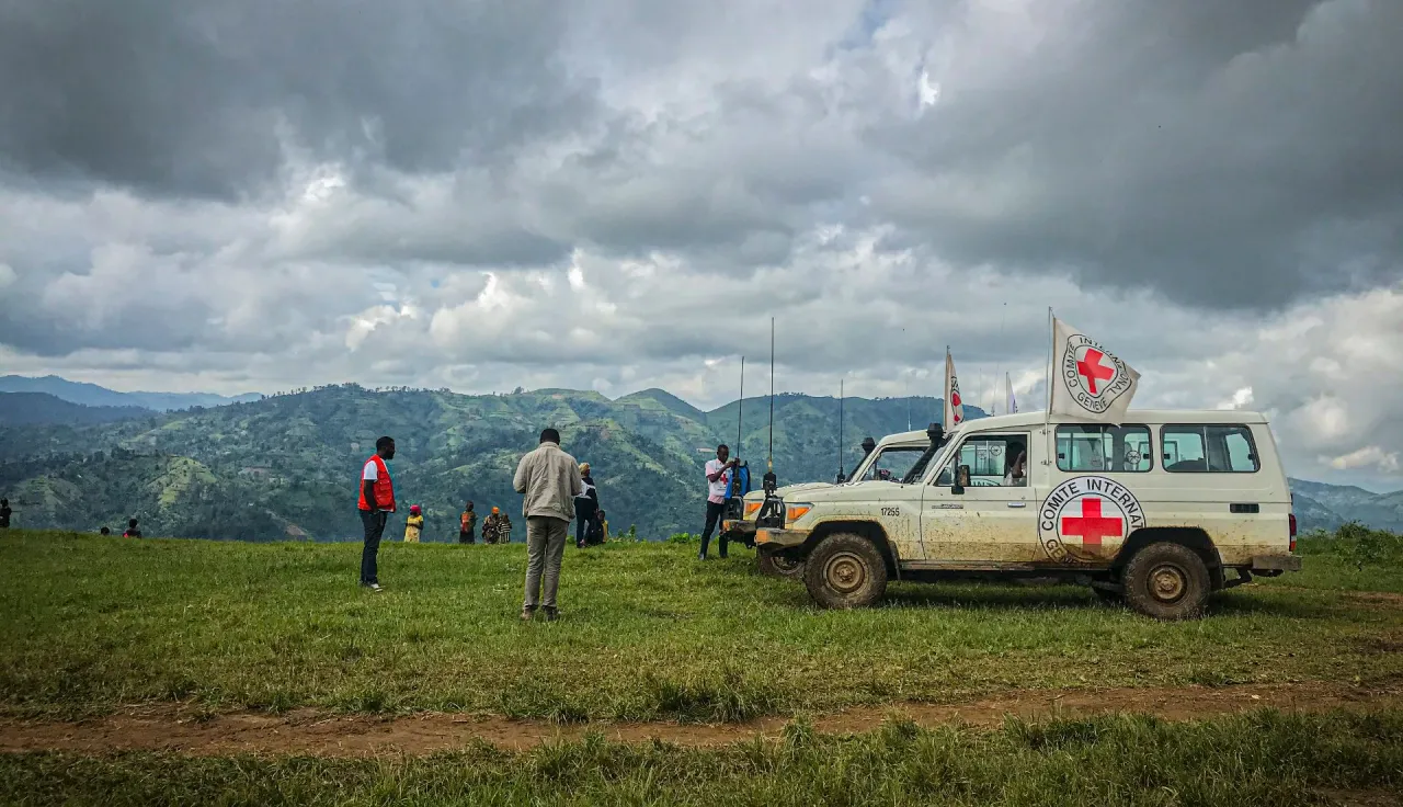 Territory of Masisi, Bibwe village. Surrounded by hills, the village offers a wonderful landscape and a pleasant morning freshness.