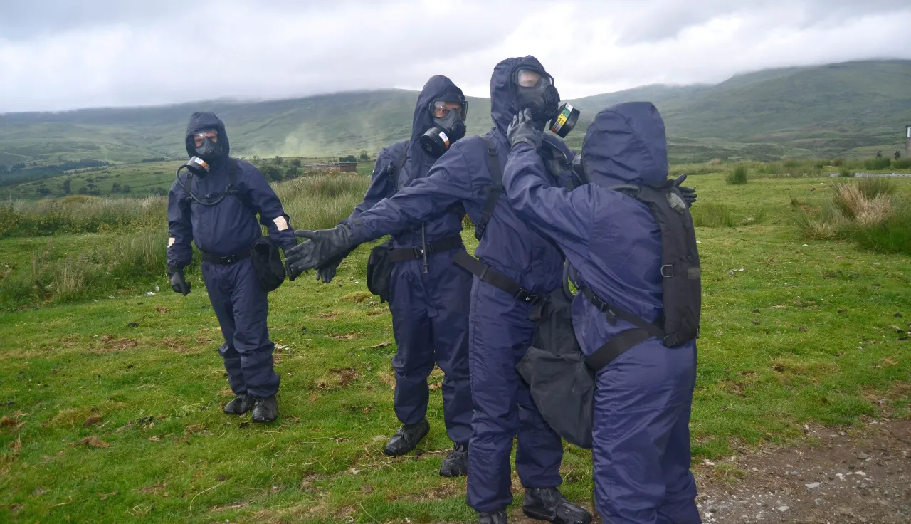 Training on chemical, biological, radiological and nuclear (CBRN) hazards hosted by the defense forces of Ireland and organized by the ICRC.