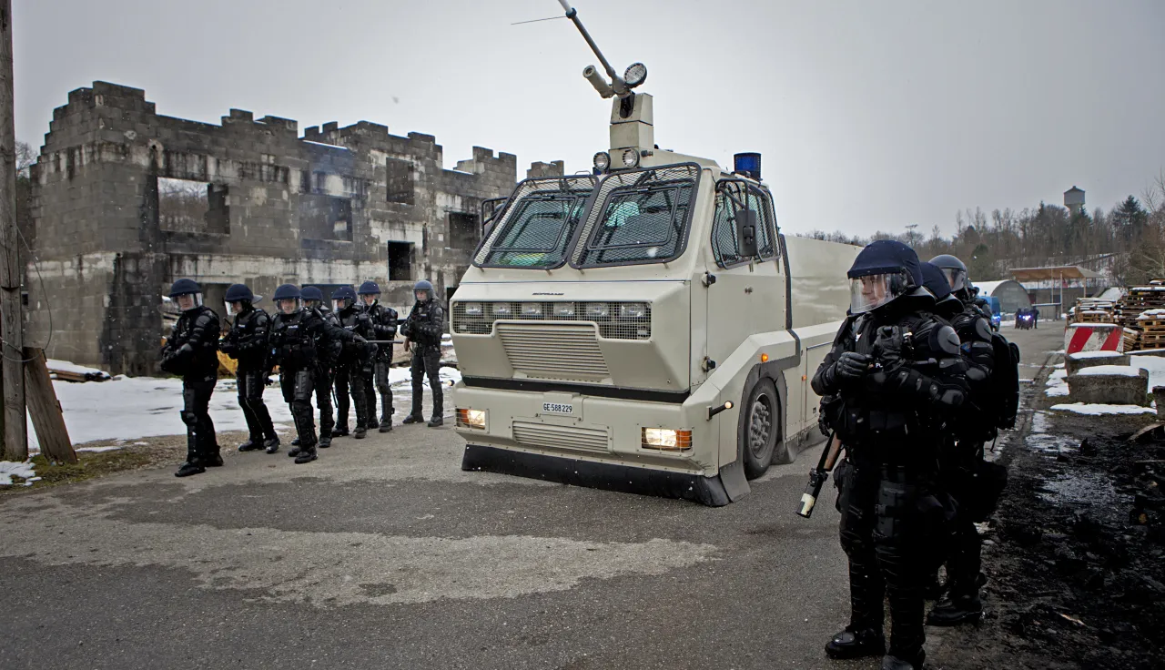 Training organized by the ICRC in Geneva, Switzerland for police and gendarmerie forces.