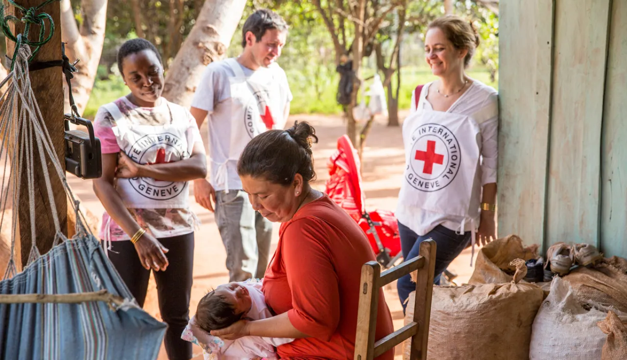 Caption : Concepción, Tacuatí Poty. The ICRC, in cooperation with the Paraguayan Red Cross, provides materials to develop family-allotments.