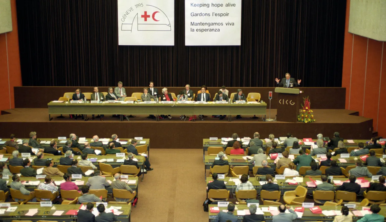 Genève. Cérémonie d'ouverture de la 26ème Conférence internationale de la Croix-Rouge et du Croissant-Rouge.