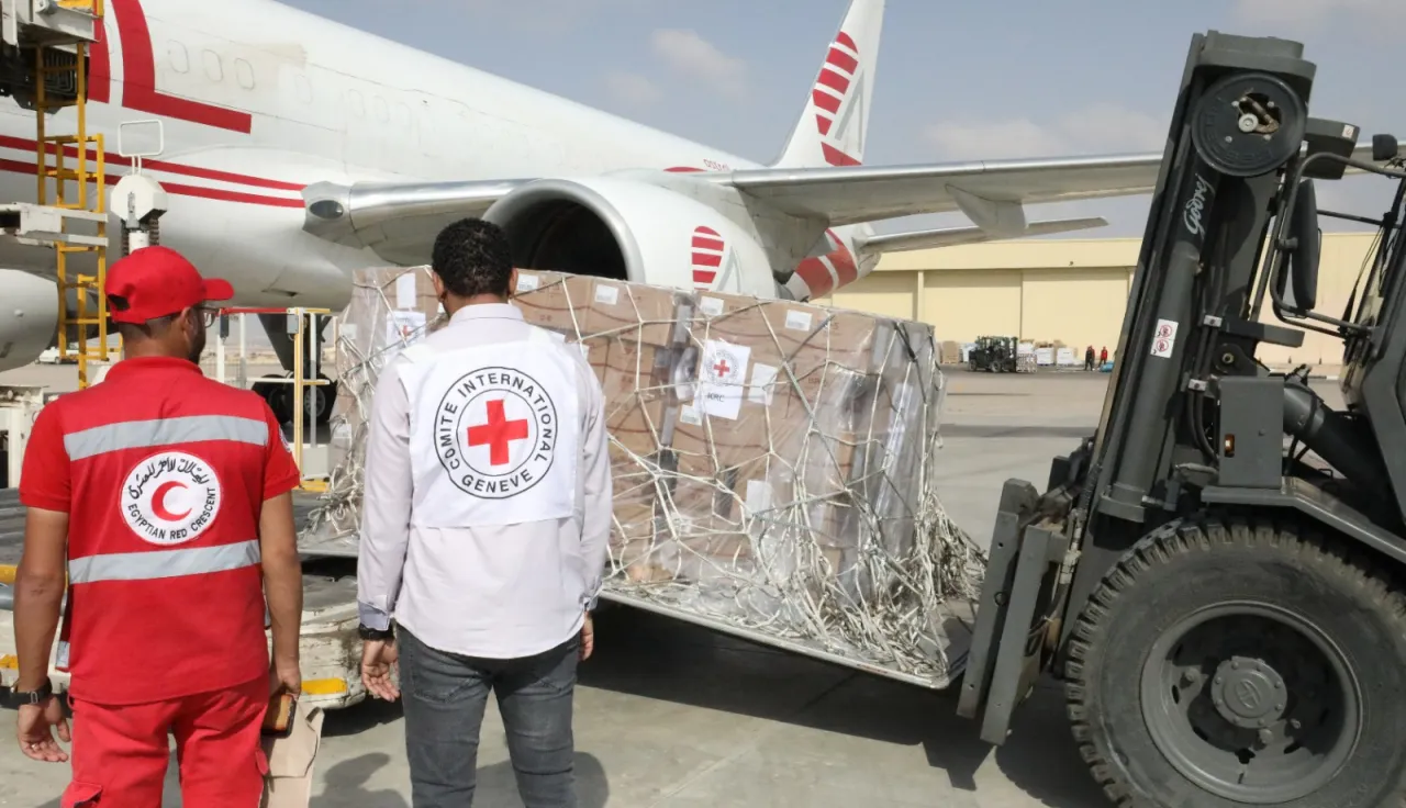 ERC with ICRC staff 