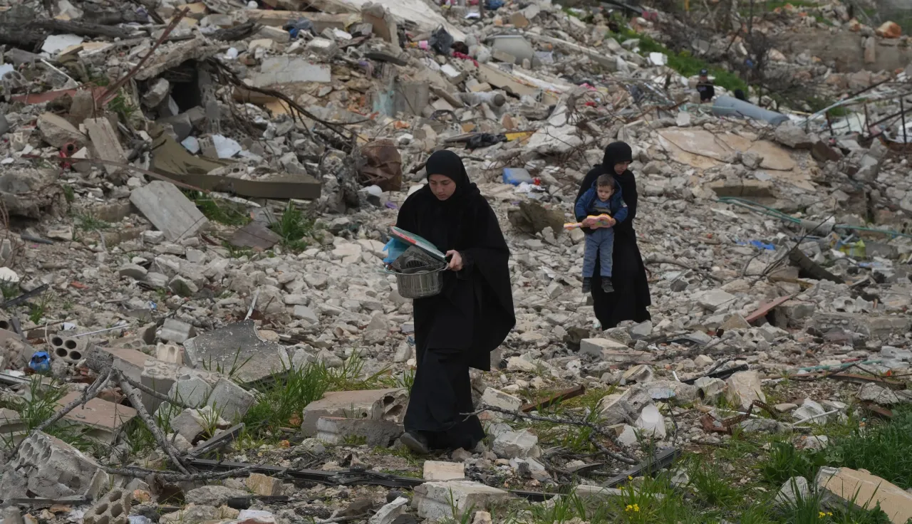 Displaced people Southern Lebanon 2025 Displaced people Southern Lebanon 2025