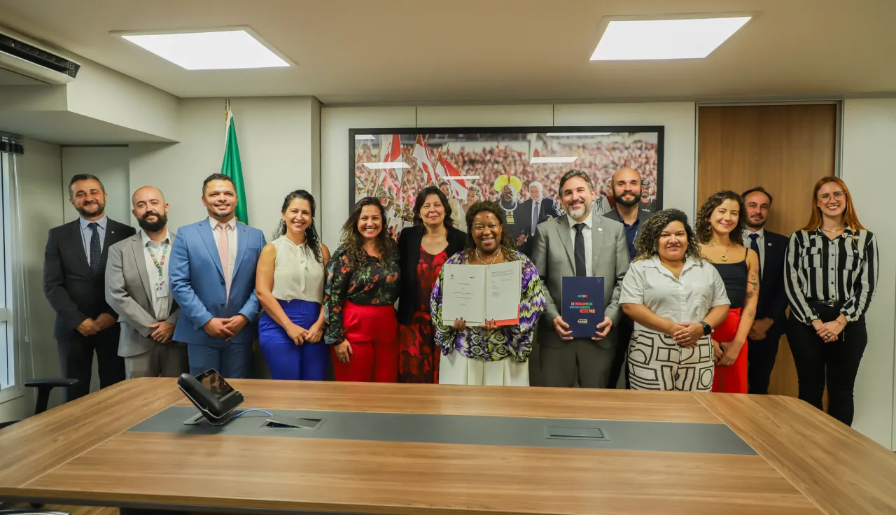 A ministra do MDHC, Macaé Evaristo, ressaltou o compromisso do governo com a proteção de pessoas afetadas pela violência e com a garantia de direitos.