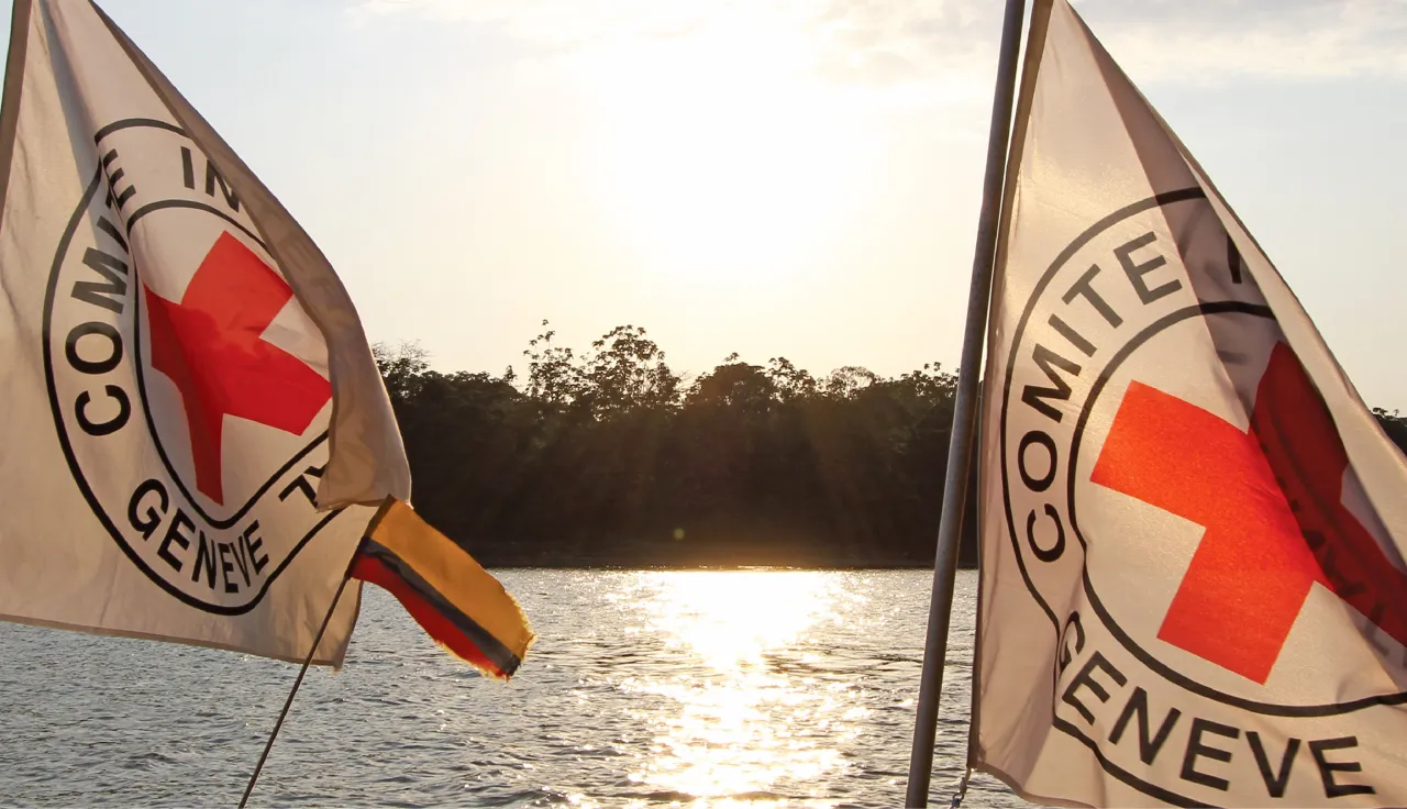 Bandera Comité Internacional de la Cruz Roja  