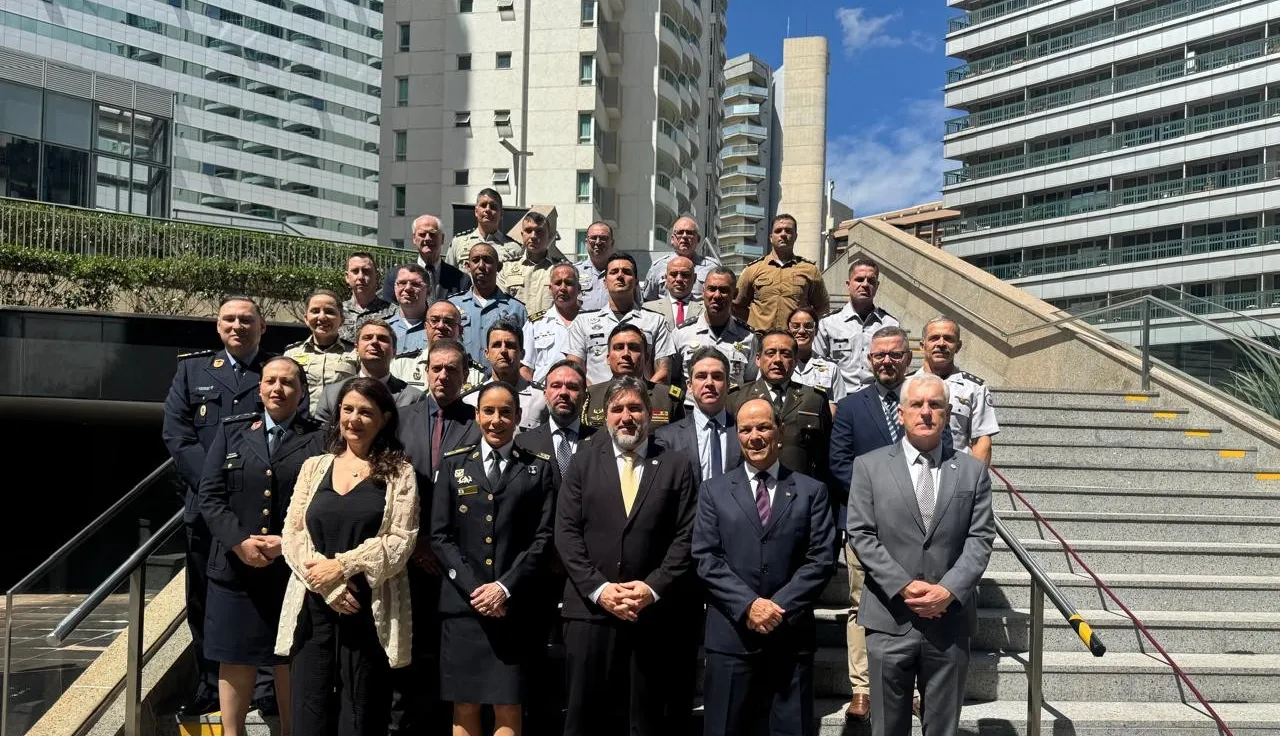 Organizado pelo Comitê Internacional da Cruz Vermelha (CICV), o encontrou buscou aprofundar o debate sobre padrões internacionais de uso da força e fortalecer práticas que diminuam impactos humanitários nas ações policiais.