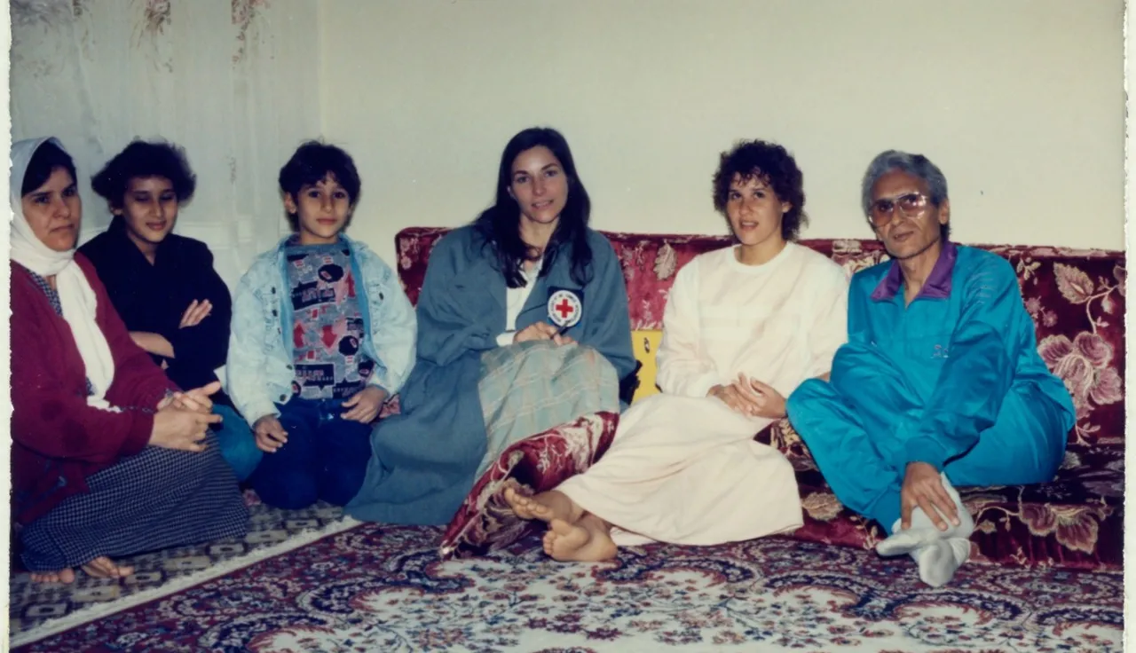 visit by the ICRC delegate in the 1990 for a Libyan family