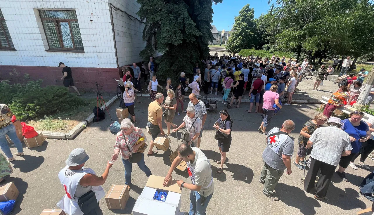 With more than 900 staff across Ukraine, we deliver aid, provide medicine, and carry out other life-saving activities for displaced people.