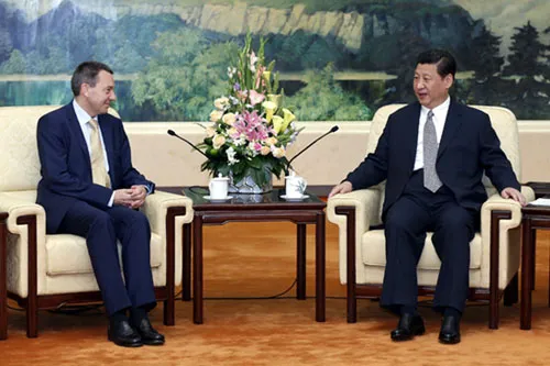 红十字国际委员会主席彼得•毛雷尔与中华人民共和国主席习近平会谈。