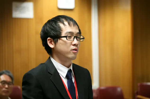 成均馆大学法律系学生金禹柱说他被法官们对整个案件的熟识度所折服，尽管这次比赛中的案件是虚构的。