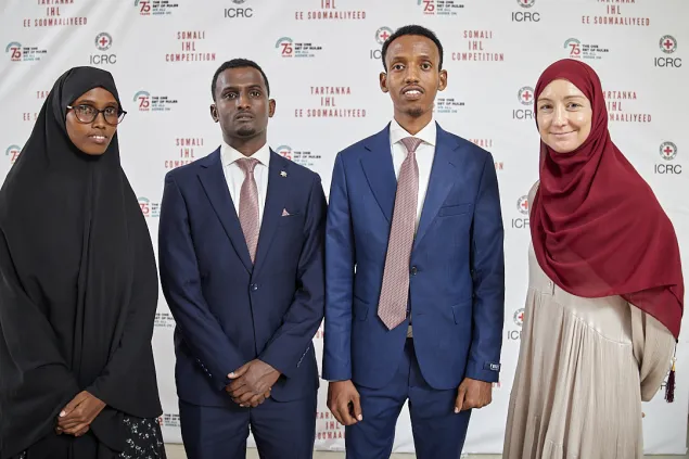Judge with Somali National University students