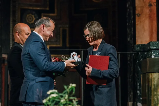 ICRC President Mirjana Spoljaric receiving the 2024 International Bridge Prize of the European City of Görlitz/Zgorzelec