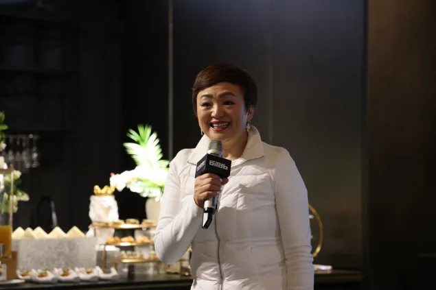 Ms. Ao Ciyue, Founder of the BITDB Space, welcomes the audience.
