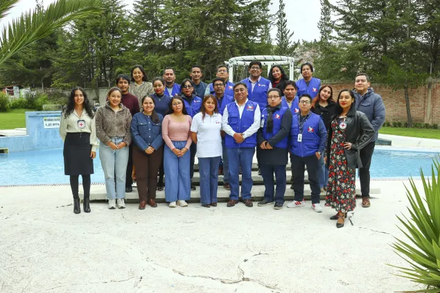Foto grupal de los participantes.