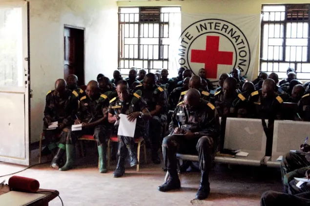 Senior commanders from the Armed Forces of the Democratic Republic of Congo operational unit stationed in South Kivu participate in an ICRC training on frontline prevention of sexual violence (Kalehe, DRC, September 2024) 