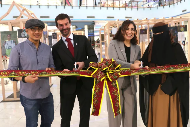 Photojournalist Larry Piojo, ICRC Head of Operations Pierre Yves Barrera, ICRC Cotabato Head of Subdelegation Rim Hajji, and Sophia Aminolla, sister of a missing person