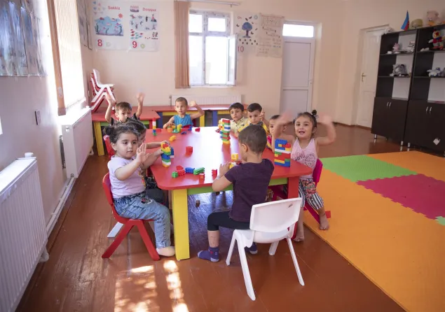 Aghdam district, Tezekend village, school. Thanks to the ICRC, the children are benefiting from better infrastructures in their kindergarten and a new playground.