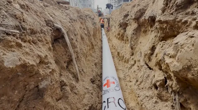 Gaza-AV-News-ICRC-water-pipe