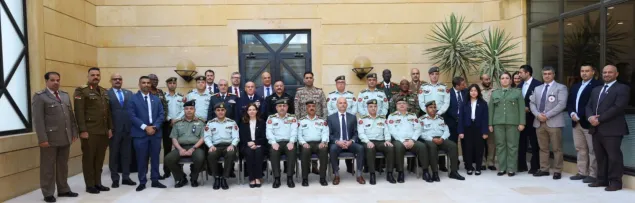 الطاولة المستديرة الإقليمية لمشاورة الخبراء حول إدماج القانون الدولي الإنساني