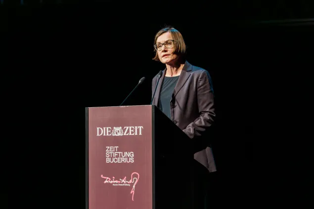 AndreasHenn-143-DSC09603-m