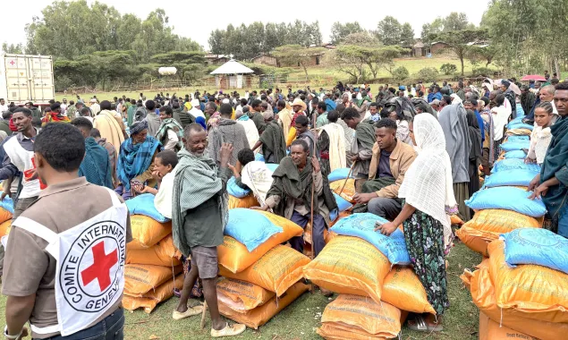 Amhara-seed & fertilizer-distribution.JPG