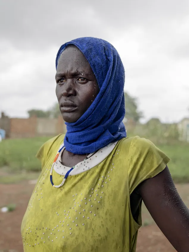 After fleeing South Sudan in 2013, Adut Madut was forced to return when conflict erupted in Sudan. In Kuajok, the ICRC provided her family with food, household essentials and livelihood support to help them rebuild their lives.
