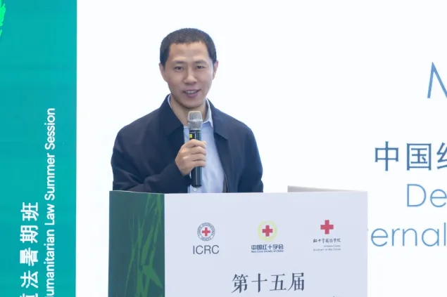 中国红十字会总会联络部副部长马文博