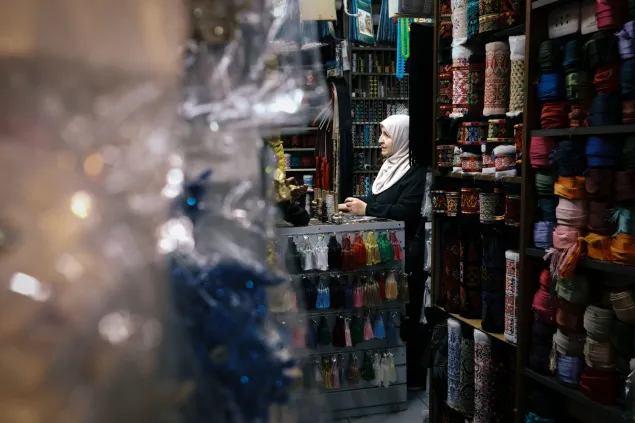 Nawra shopping