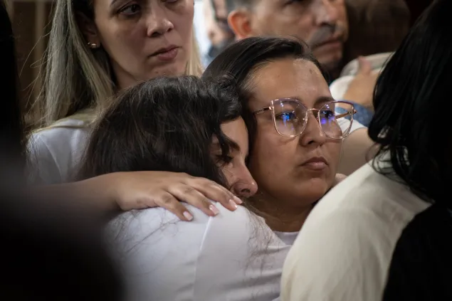 Exposición fotográfica. Día de las personas desaparecidas. Esperanza de Madre y CICR.