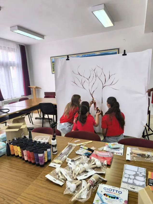 Young Red Cross volunteers: Creating the Tree of Solidarity through creativity and teamwork
