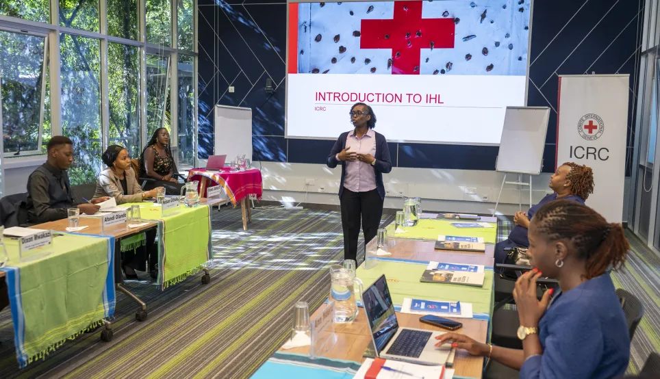 ICRC staff in an IHL session with interlocutors. 