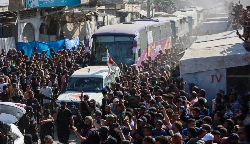 Gaza ceasefire release hostages October 2025