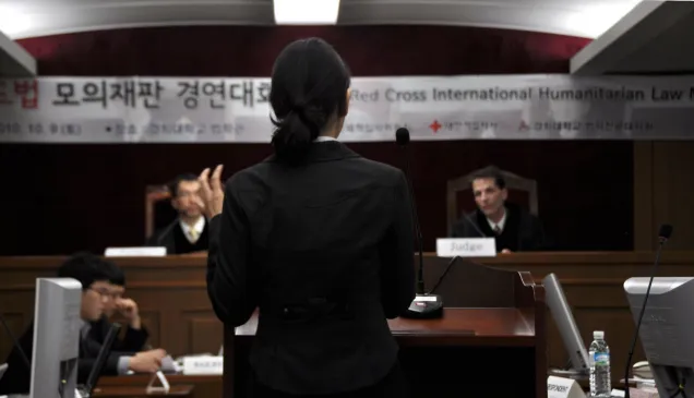 At Kyunghee University Law School in Seoul, a moot court competition on international humanitarian law is underway. The event is co-organized by the law school, the Republic of Korea National Red Cross, and the International Committee of the Red Cross. ICRC Moot court competition taking place