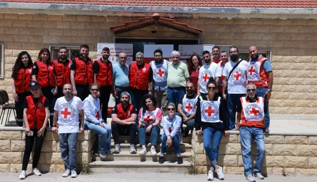 The International Committee of the Red Cross (ICRC) and the Lebanese Red Cross (LRC) Teams with representatives from municipalities.